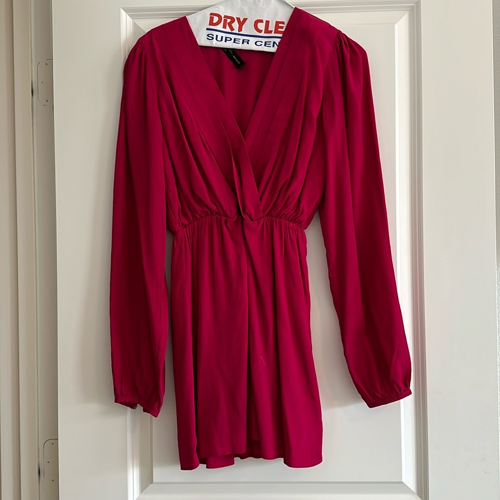 House of Harlow pink dress. Size XXS but fits bigger!